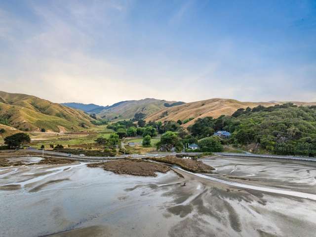 27 HECTARES – PAUATAHANUI INLET LOCATION