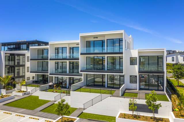 Apartment 201 Beach and Cavalli Apartments Long Bay_2