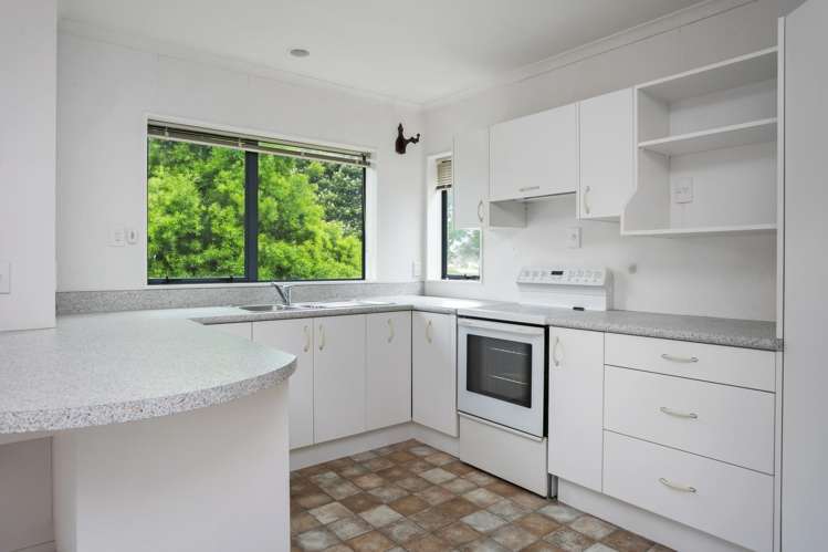 16 Cedar Crescent Matamata_2