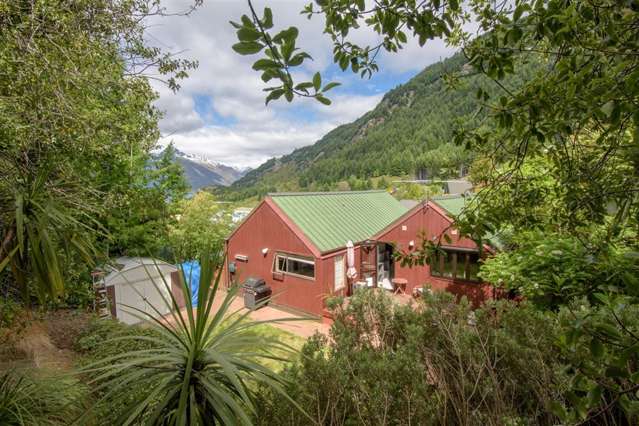 251 Fernhill Road Fernhill/Sunshine Bay_1