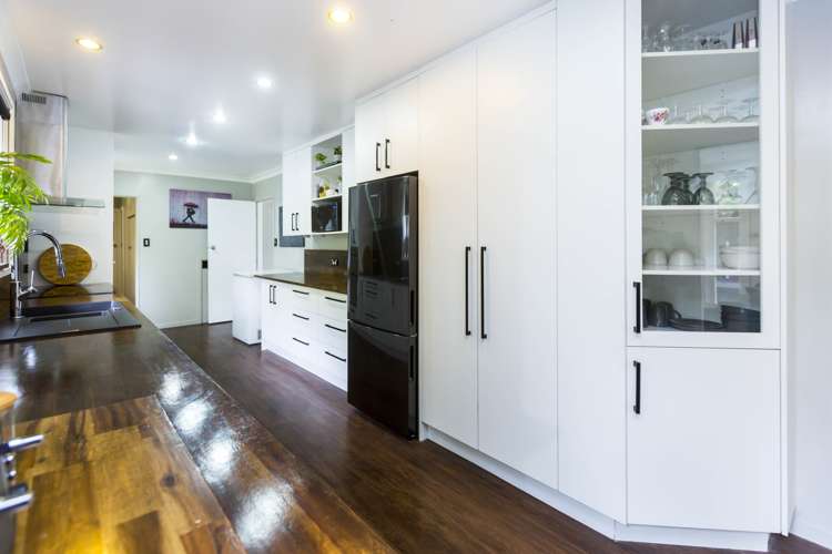 21 Barton Road Heretaunga_7