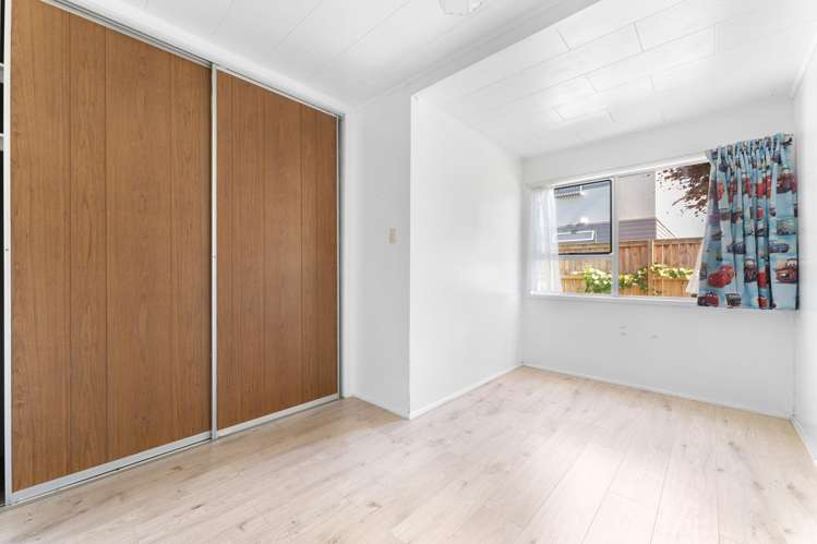 586 Te Atatu Road Te Atatu Peninsula_13