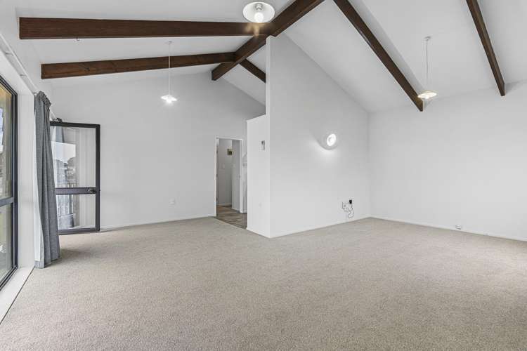 4 Mayfair Place Westown_3