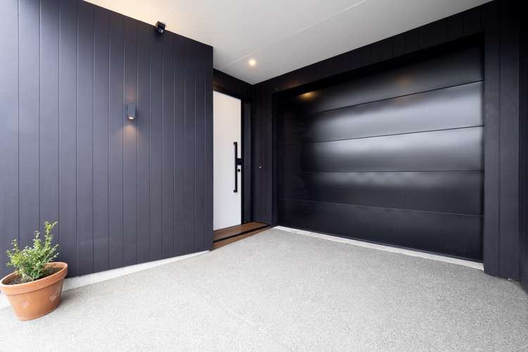 2/38 Cass Street Ashburton_1