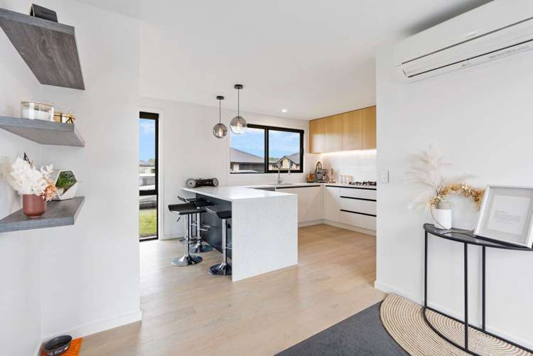 60 Oaks Drive Lincoln_2