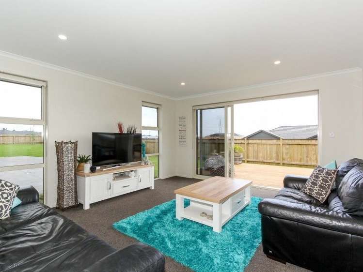 9 Honeyfield Drive Whalers Gate_6