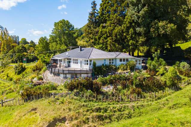 Spacious Family Living with Stunning Rural Outlook
