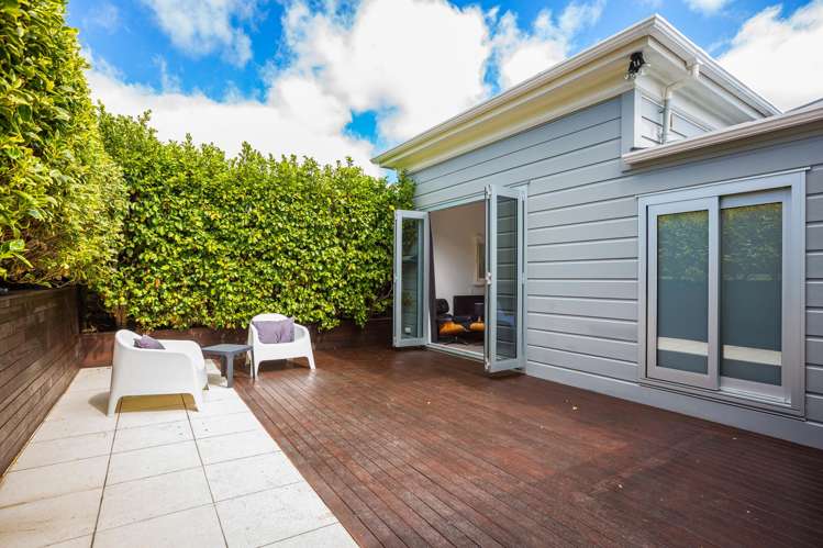 86 Northland Road Northland_19