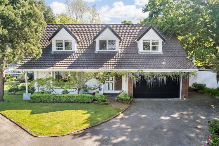 439 Fergusson Drive Heretaunga_17