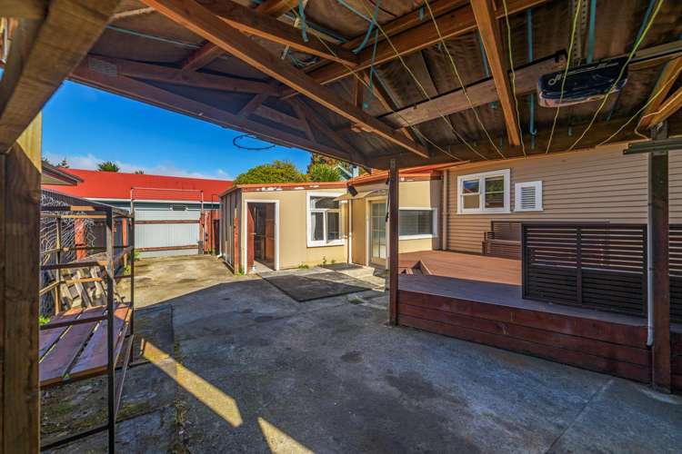 327 Botanical Road West End_13