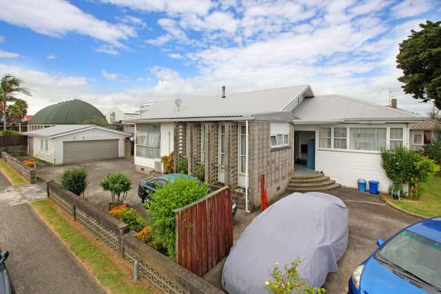 243 Preston Road Otara_1