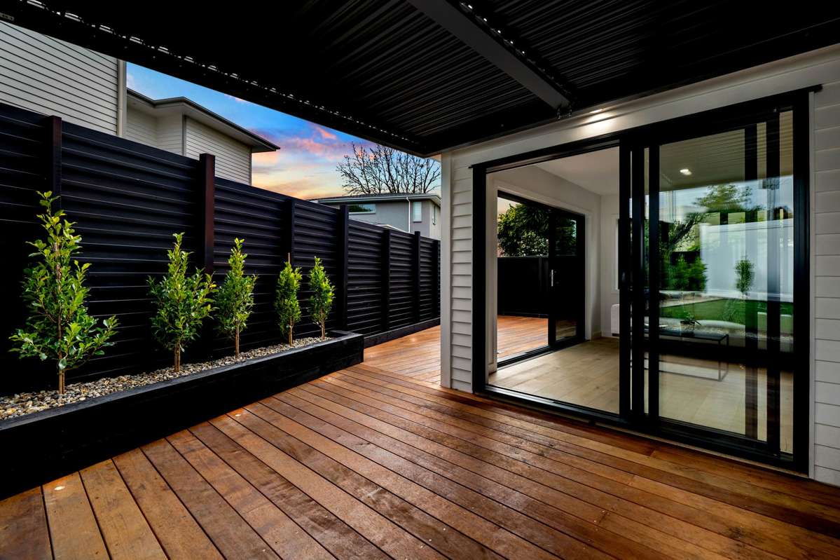 1/142 Riddell Road_4