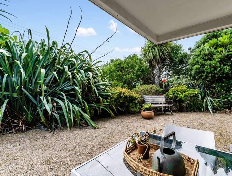 2 Berridge Road Muriwai_29