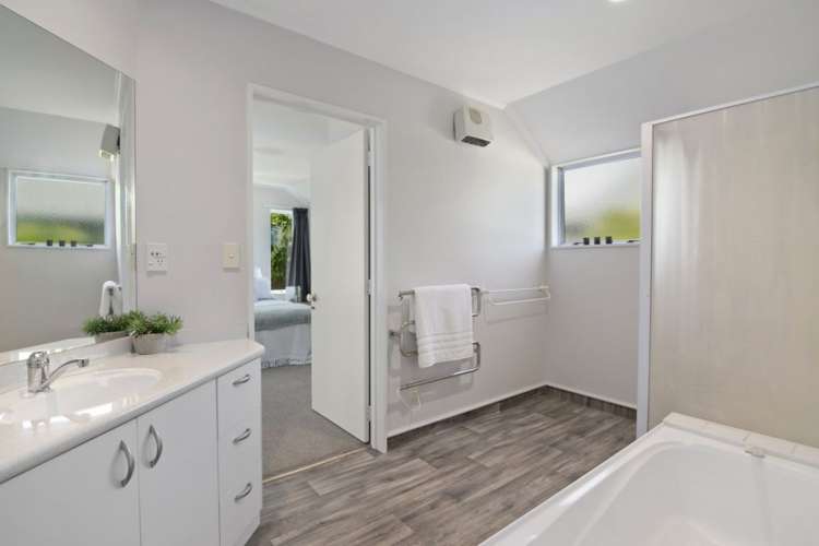 430 Suffolk Road Stoke_8