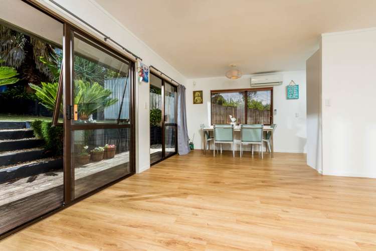 2/706 Beach Road Browns Bay_22