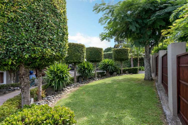 6 Marine Parade Mellons Bay_20