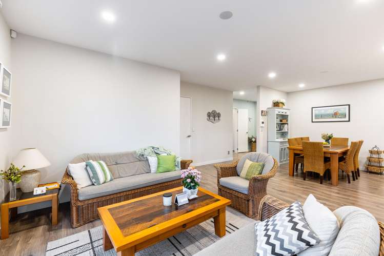21 Flavell Drive Orewa_6