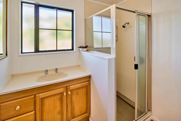 84 Cunliffe Street Churton Park_17