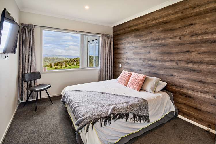 380 Hawkins Hill Road Brooklyn_14