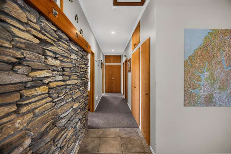 12 Invincible Drive Glenorchy_13