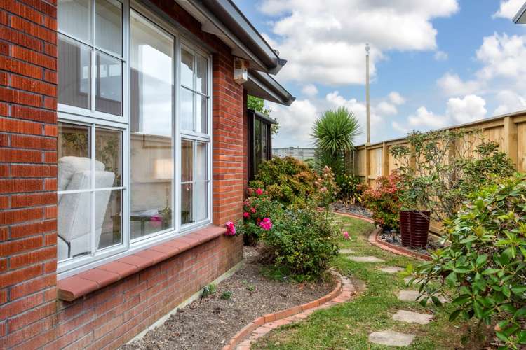 2/33 Akoranga Drive Northcote_11