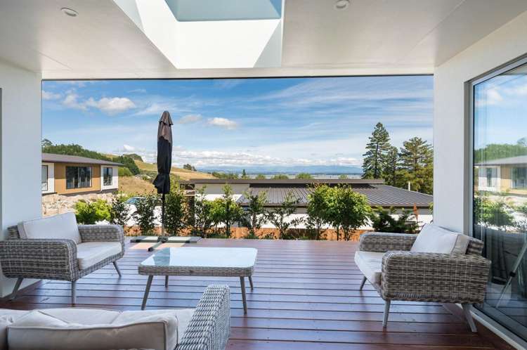 22 Hill Tops Way Stoke_9