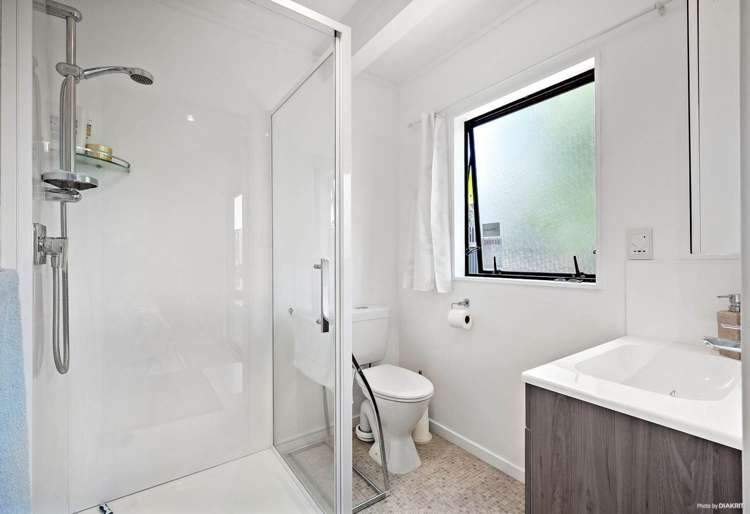 2/227 Shirley Road Papatoetoe_7