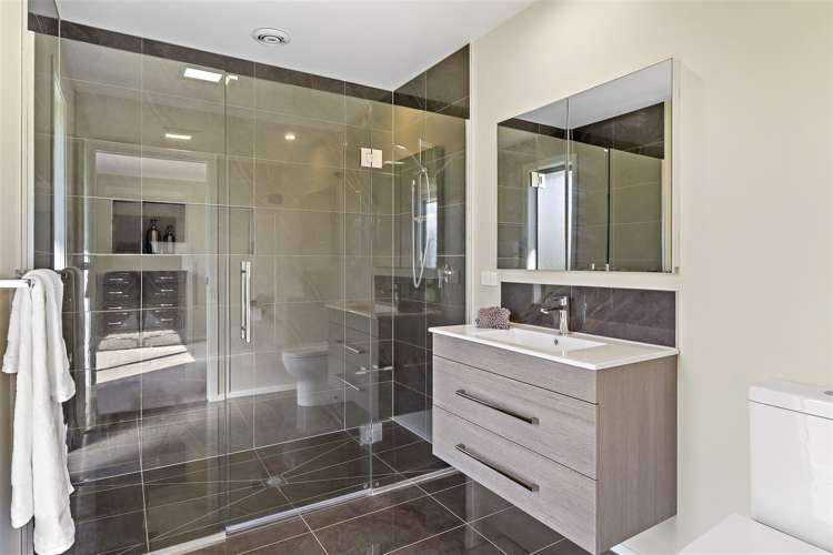 65 Andersons Line Carterton_14