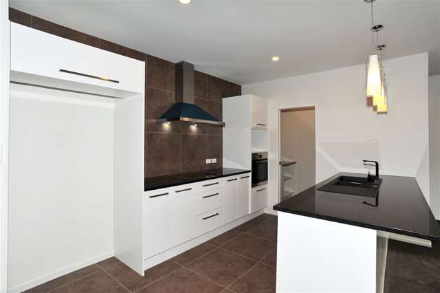 40 Vernon Drive Lincoln_4