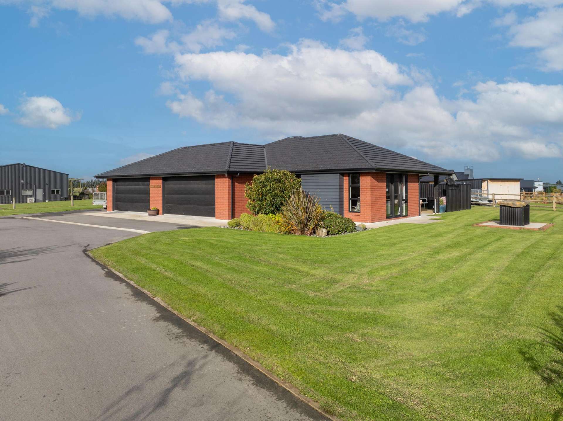 24 Chatham Rise Seaward Bush_0