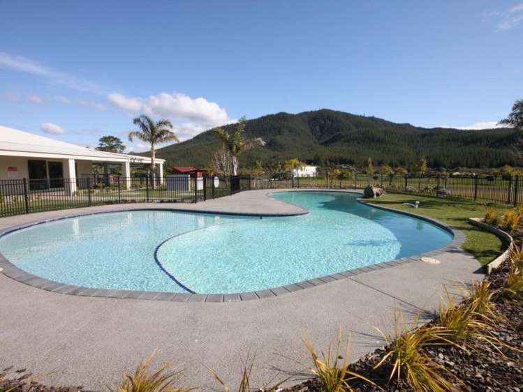 13 Sanctuary Cove Pauanui_4