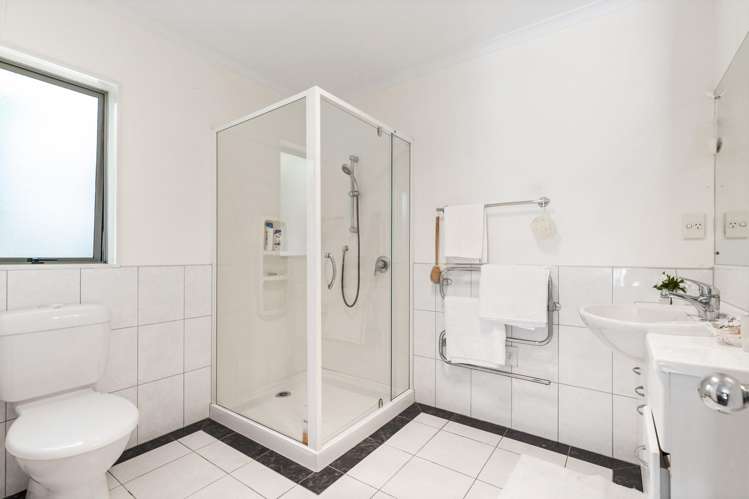 2 Landing Drive Albany_10