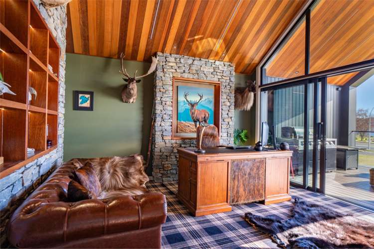 336 Lake Terrace Two Mile Bay_12