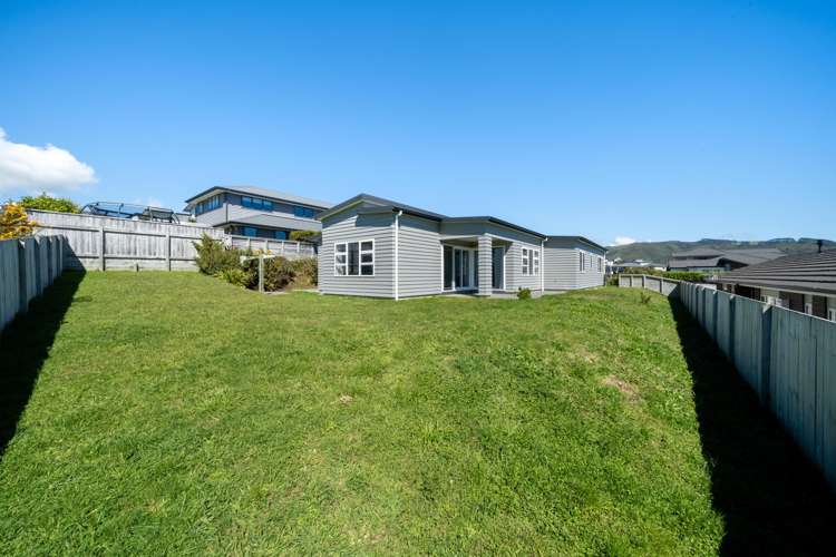 9 Ken Douglas Drive Aotea_16