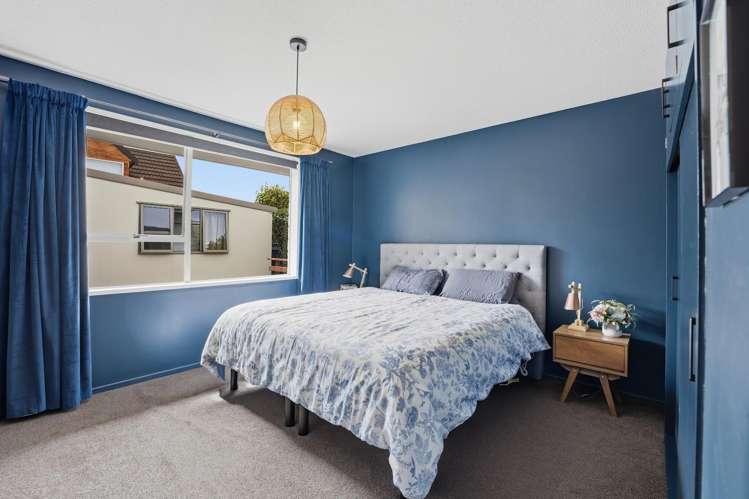 2/17b Prestons Road Redwood_8