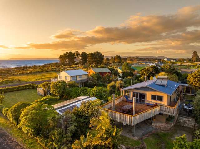 Beach Life, Big Views, Must be Sold