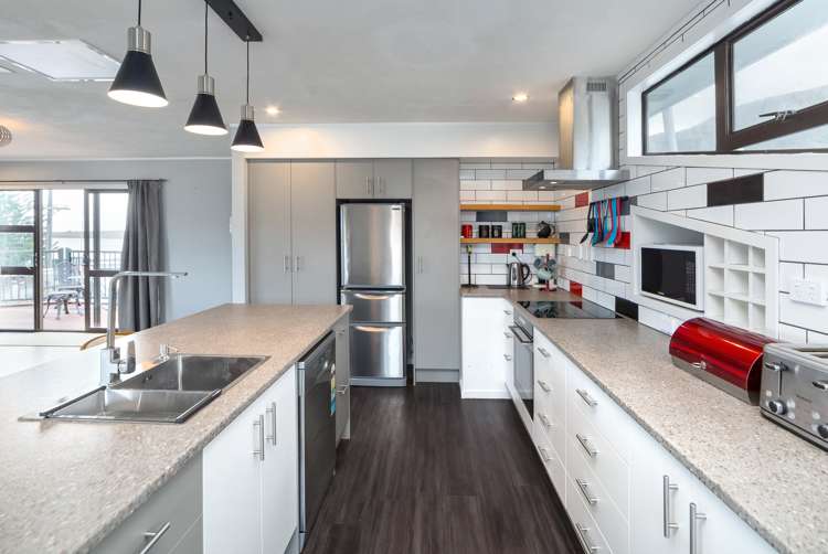 3105 Cape Palliser Road Cape Palliser_11