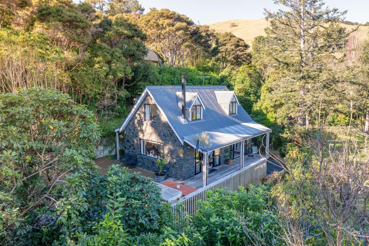 6888E Christchurch Akaroa Road_0