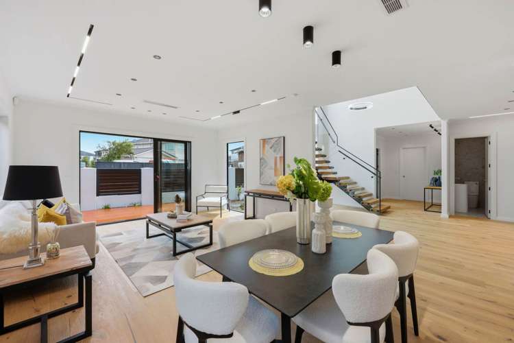 6A Gulf Crest Bucklands Beach_24