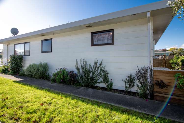 8 Dellwood Green Richmond_6