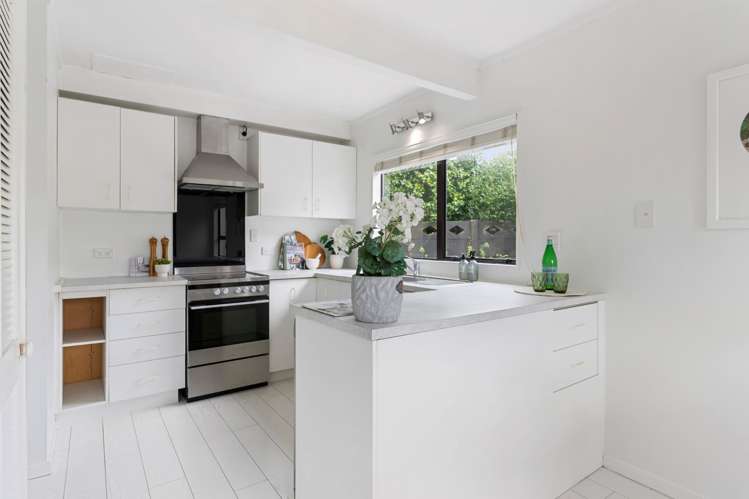 2/37 Alexander Avenue Torbay_9