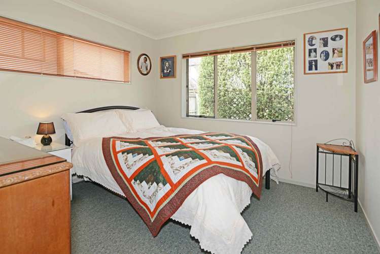 43 Peninsula Road Mangere_9