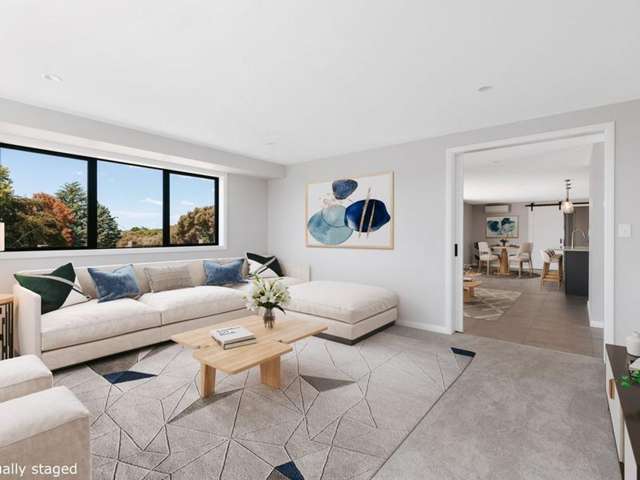 Brand NEW on Kingson