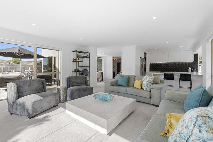 123 Grovenor Drive Orewa_6