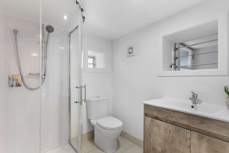 1/32 Homestead Road Manly_10