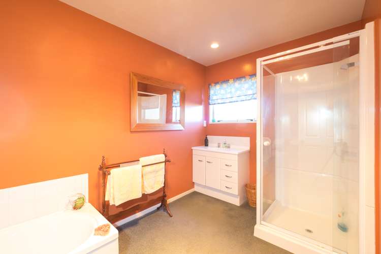 54 Kelvin Crescent Allenton_7