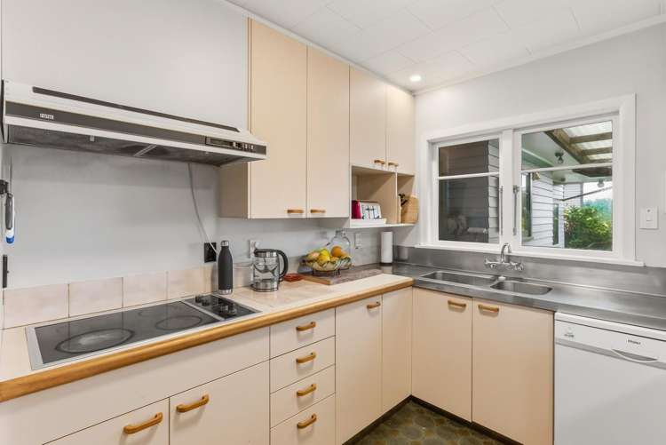 27 Clunie Avenue Raumati South_12