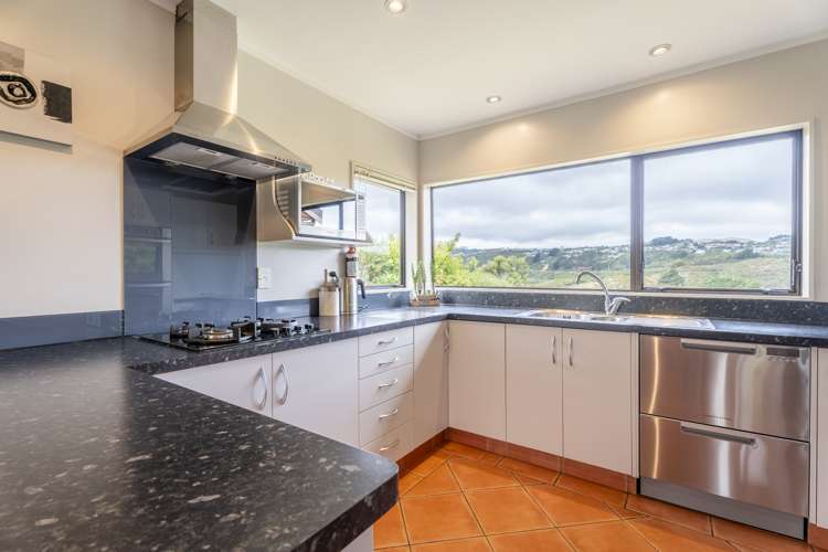 7 Montrose Grove Churton Park_16