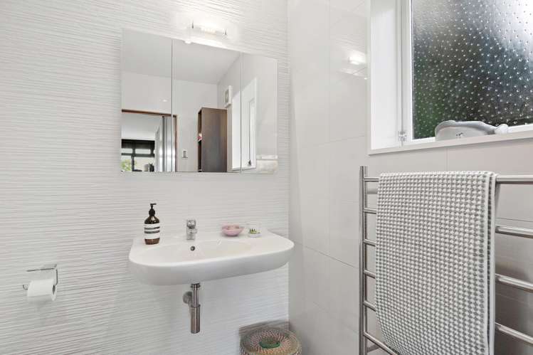 181 Vaughans Road Okura_20