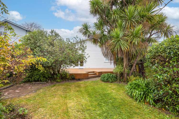 20 Birdwood Avenue Beckenham_18